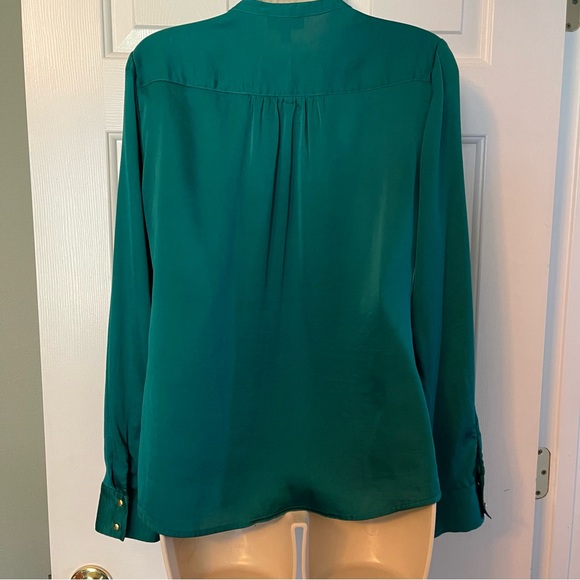 The Limited satin blouse Size Medium M - Picture 3 of 3